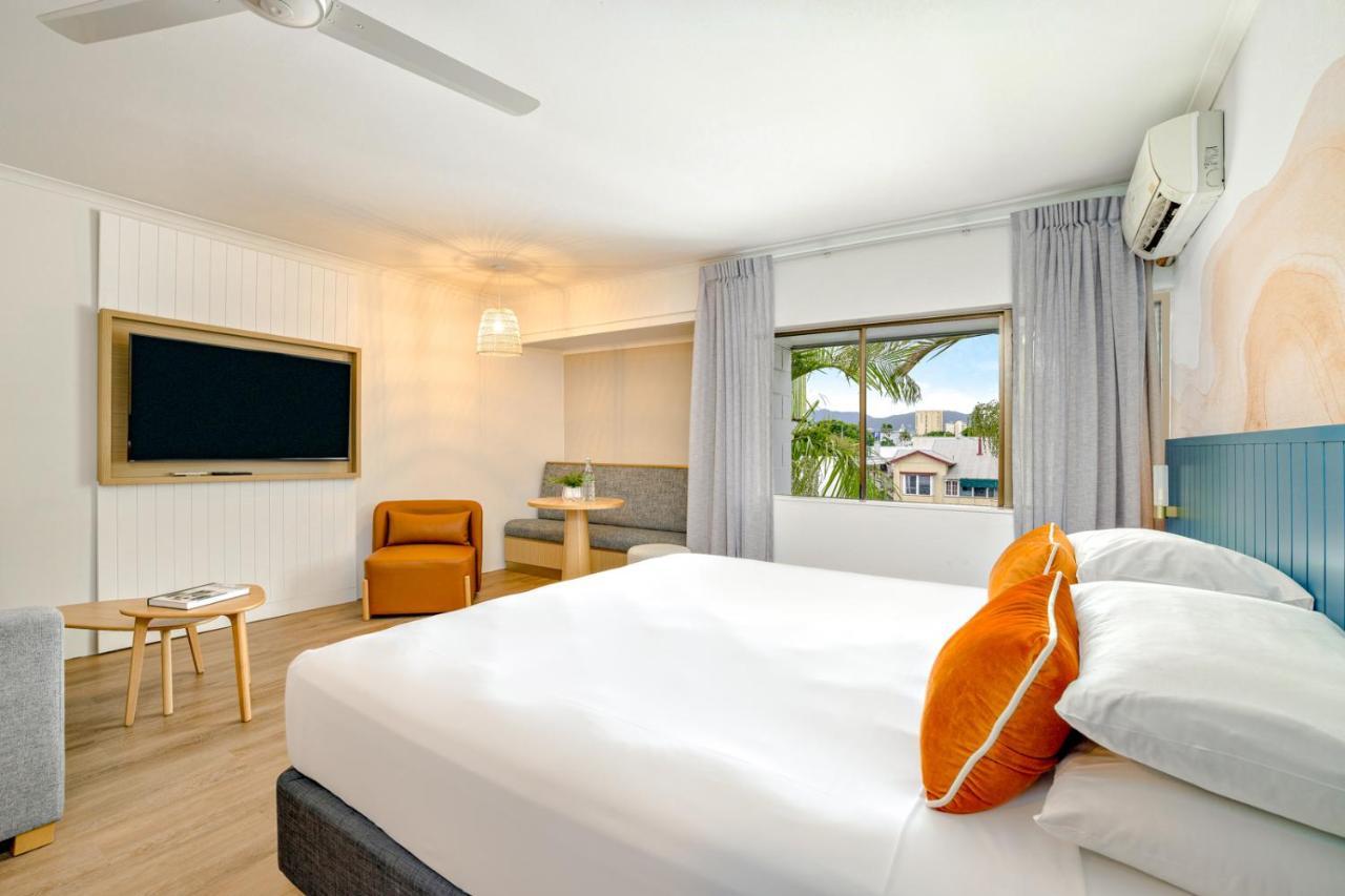 Hotel ibis Styles Cairns Extérieur photo